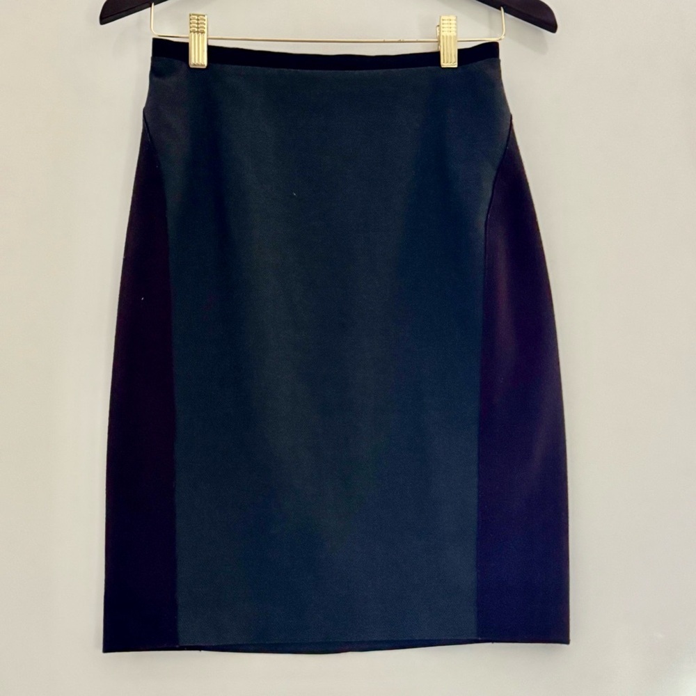 T Tahari Two-Tone Pencil Skirt